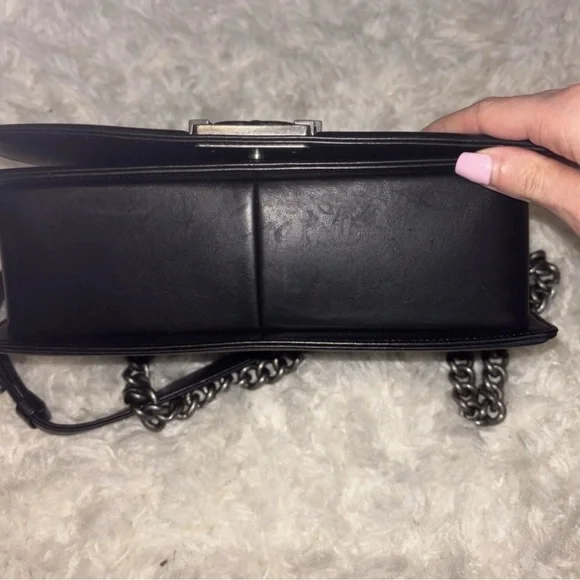 Chanel Medium boy Bag - Picture 10 of 16